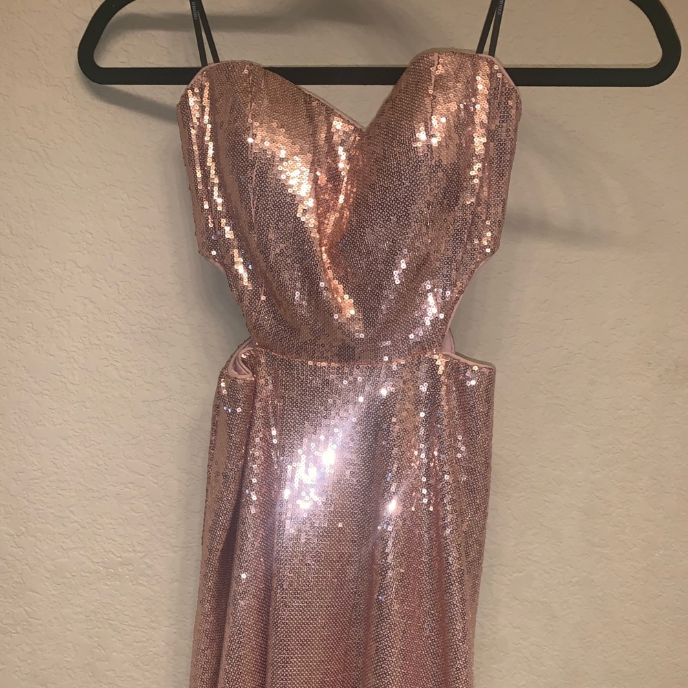 Never been worn sparkly pink cocktail dress!